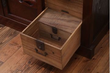 アンティーク家具　古民具・骨董 前面桜材と欅材の帳場箪笥(時代箪笥)(2)