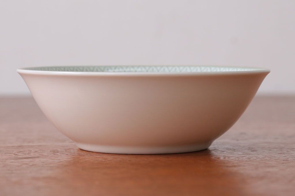 アンティーク　ロイヤルドルトン(BERKSHIRE)カップ&ソーサー 皿など24点(洋食器)