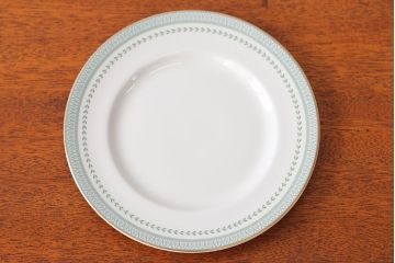 アンティーク　ロイヤルドルトン(BERKSHIRE)カップ&ソーサー 皿など24点(洋食器)