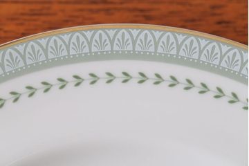 アンティーク　ロイヤルドルトン(BERKSHIRE)カップ&ソーサー 皿など24点(洋食器)