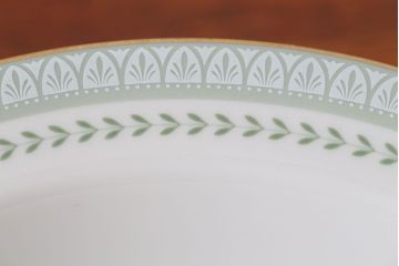 アンティーク　ロイヤルドルトン(BERKSHIRE)カップ&ソーサー 皿など24点(洋食器)