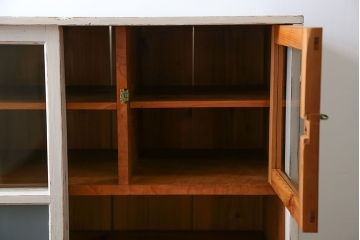 アンティーク家具　アンティークペイントガラス戸収納棚