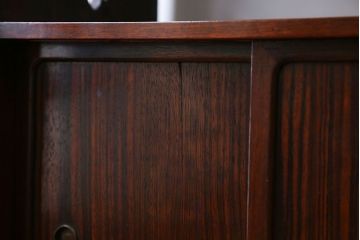 アンティーク家具　古民具・骨董 前面黒檀!上質な茶箪笥(飾り棚)