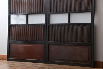 古民具・骨董 シックな裏ガラス入り格子戸2枚セット(1)