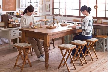 イギリスアンティーク　美品　ダイニングテーブル