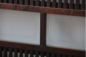 古民具・骨董 杉材!杢目が美しい裏ガラス付き格子戸4枚セット