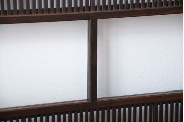 古民具・骨董 シックな裏障子付き格子戸4枚セット(1)