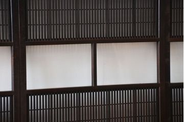 古民具・骨董 シックな裏障子付き格子戸4枚セット(2)