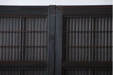 古民具・骨董 シックな裏障子付き格子戸4枚セット(2)