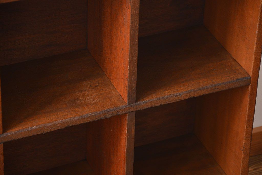 レトロ家具　昭和レトロ　小さなマス目棚(1)