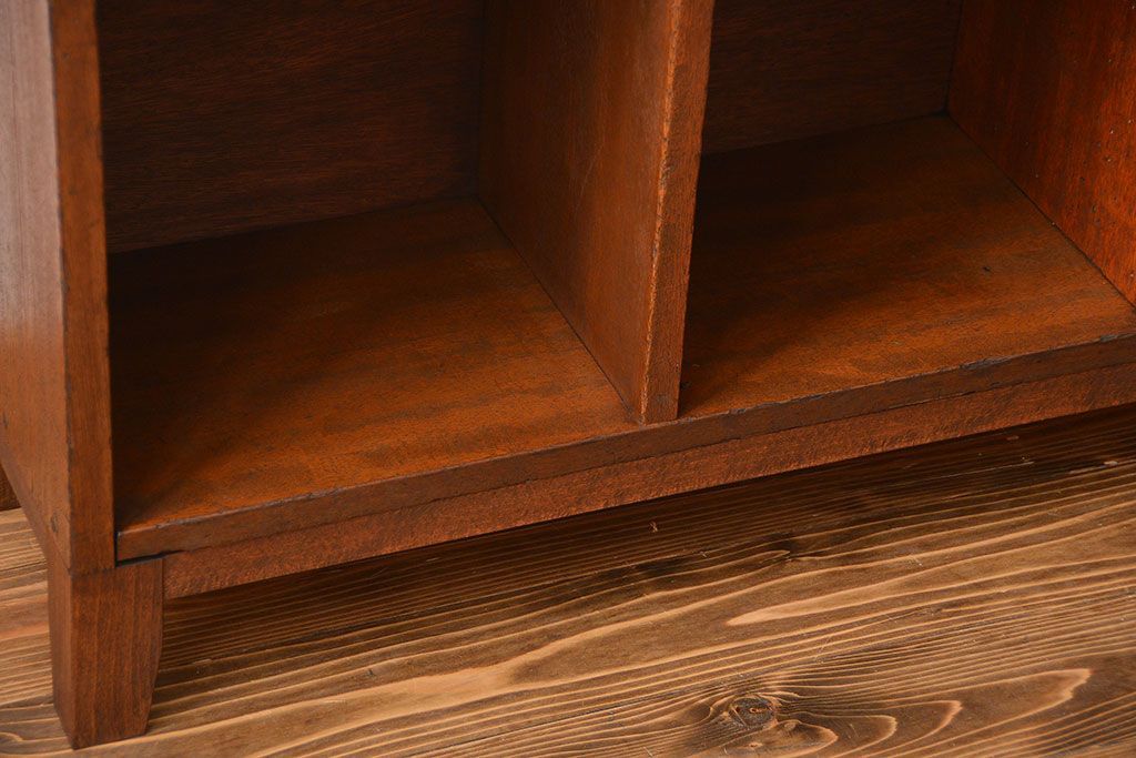 レトロ家具　昭和レトロ　小さなマス目棚(1)