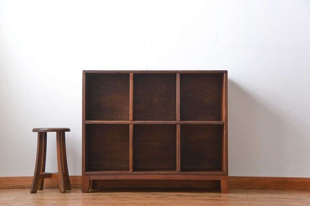 レトロ家具　昭和レトロ　小さなマス目棚(1)