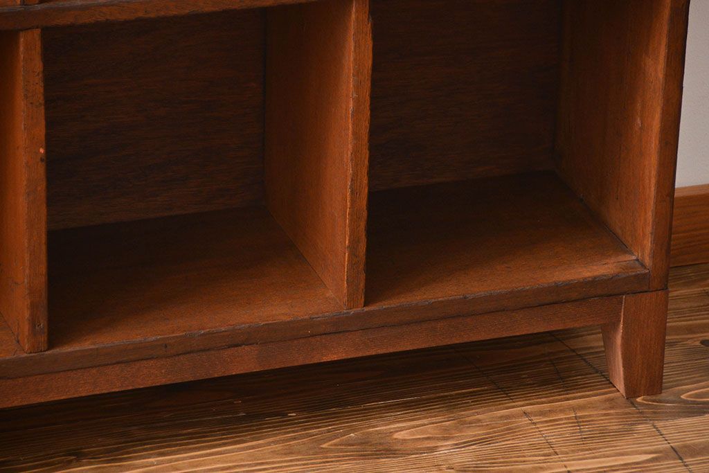 レトロ家具　昭和レトロ　小さなマス目棚(2)