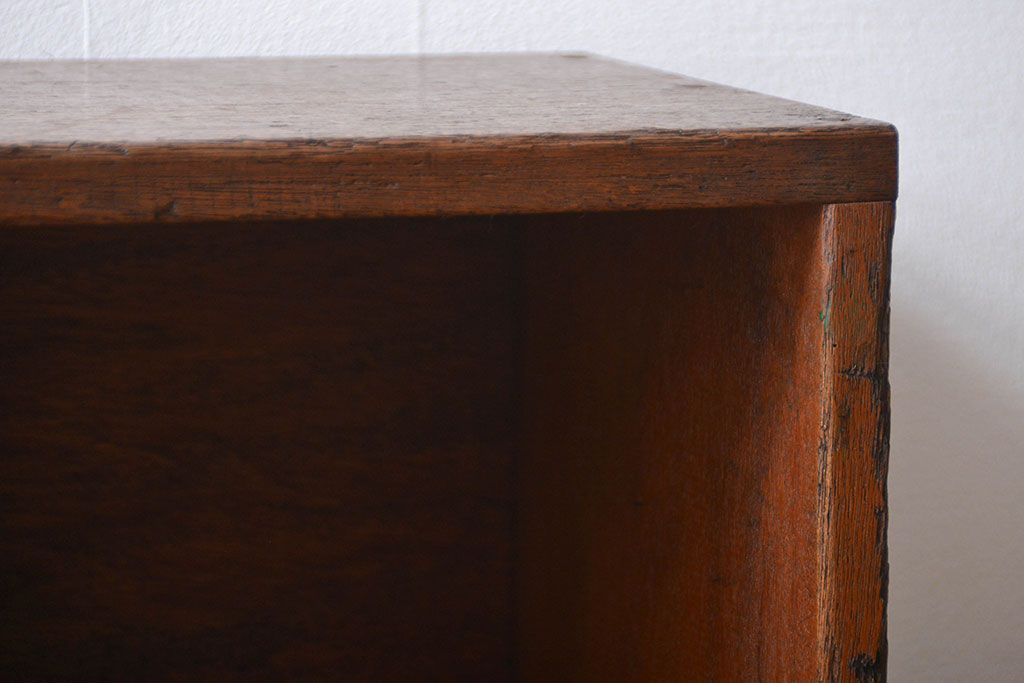 レトロ家具　昭和レトロ　脚付き!小さなマス目棚