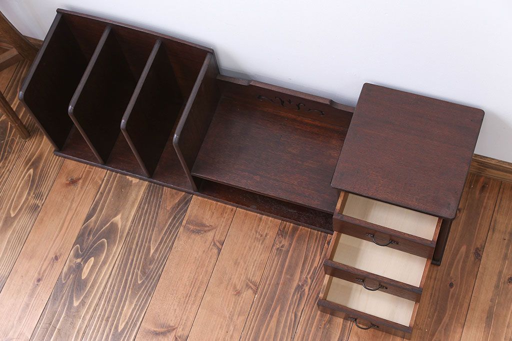 アンティーク家具　引き出し付き!透かし彫りがお洒落な大きな本立て