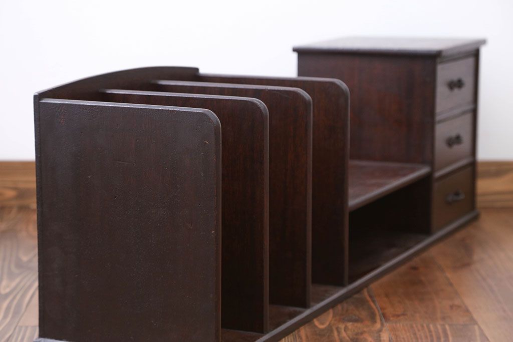 アンティーク家具　引き出し付き!透かし彫りがお洒落な大きな本立て