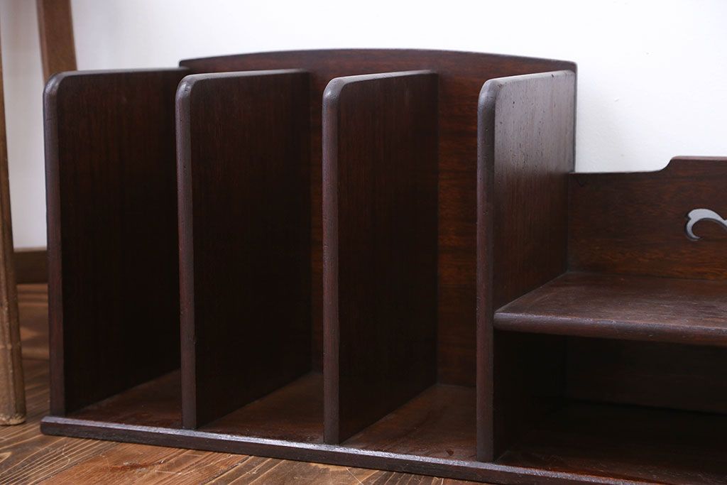 アンティーク家具　引き出し付き!透かし彫りがお洒落な大きな本立て