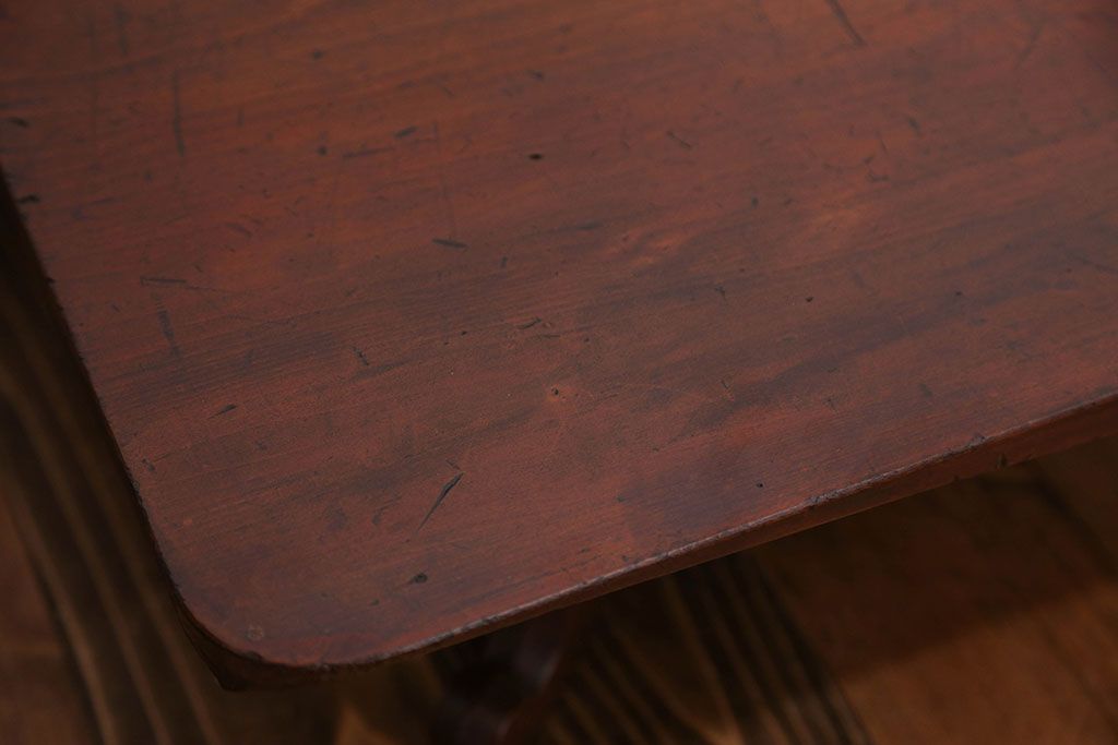 【ご成約済】檜材!脚のデザインが素敵な小さな机(加工費込み)