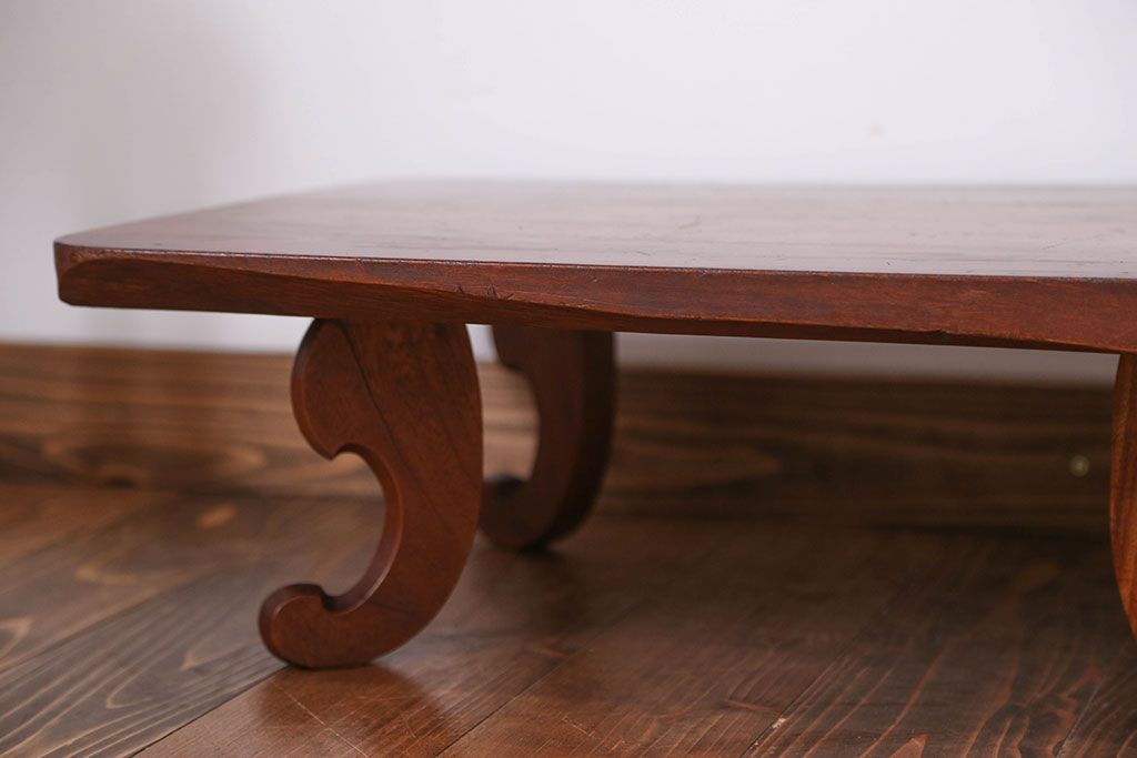 【ご成約済】檜材!脚のデザインが素敵な小さな机(加工費込み)