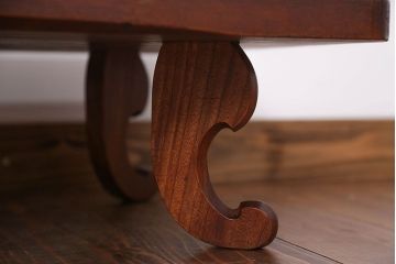 【ご成約済】檜材!脚のデザインが素敵な小さな机(加工費込み)