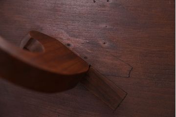 【ご成約済】檜材!脚のデザインが素敵な小さな机(加工費込み)