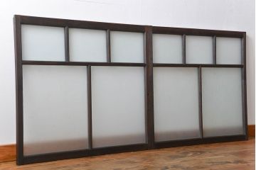 大正ロマン　モダンな背の低いガラス戸2枚(窓)