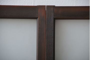 大正ロマン　モダンな背の低いガラス戸2枚(窓)