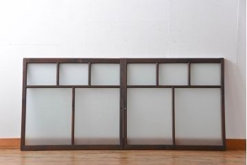 大正ロマン　モダンな背の低いガラス戸2枚(窓)
