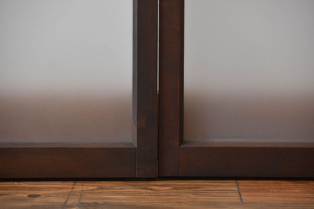 大正ロマン　モダンな背の低いガラス戸2枚(窓)