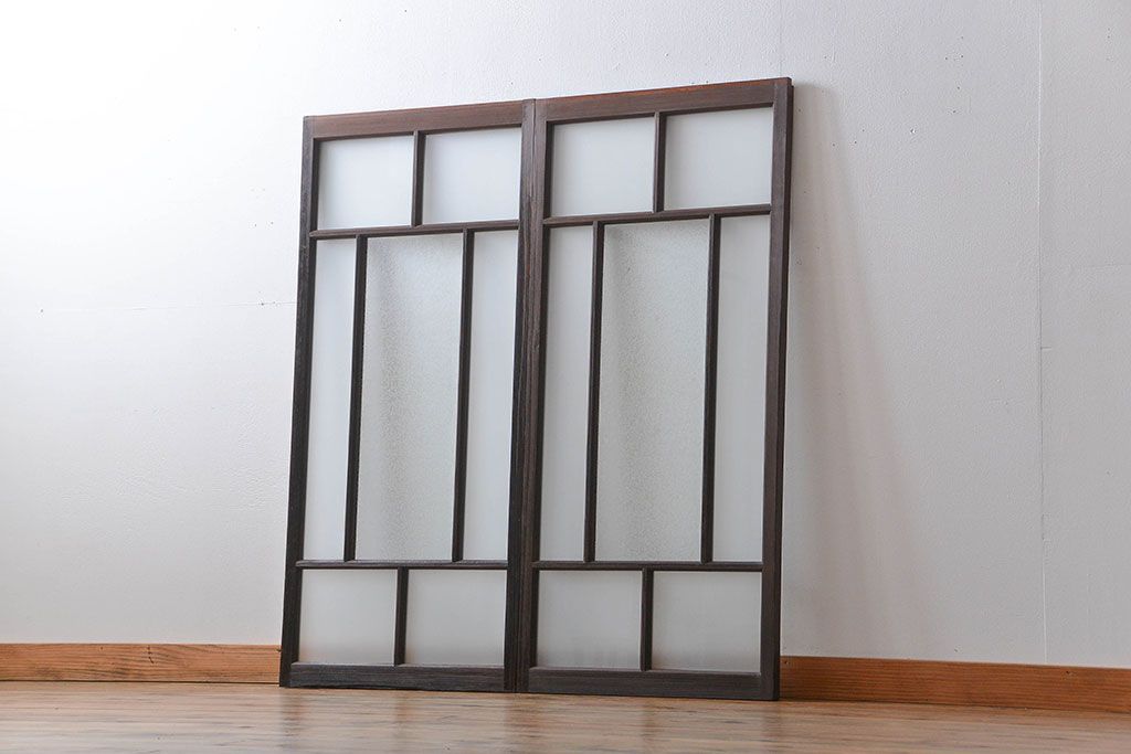 大正ロマン　モダンな背の低いガラス戸2枚(窓)(4)