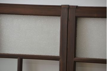 大正ロマン　当時物色ガラス入りモダンなガラス戸2枚セット(窓)