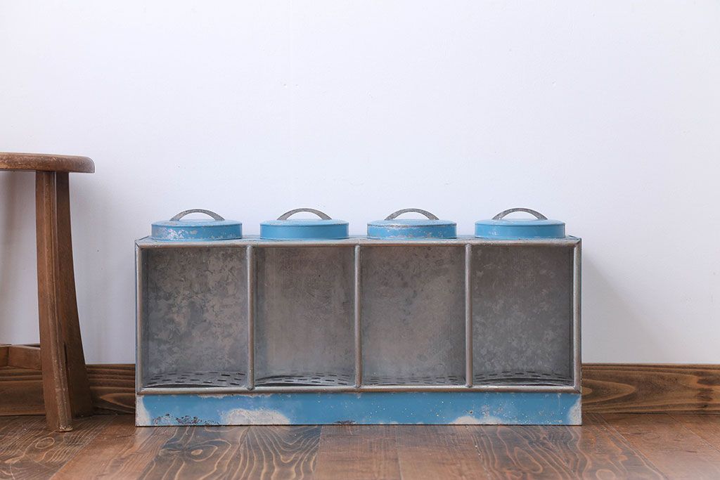 レトロ家具　昭和レトロ　ブリキガラスケース