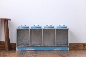 レトロ家具　昭和レトロ　ブリキガラスケース