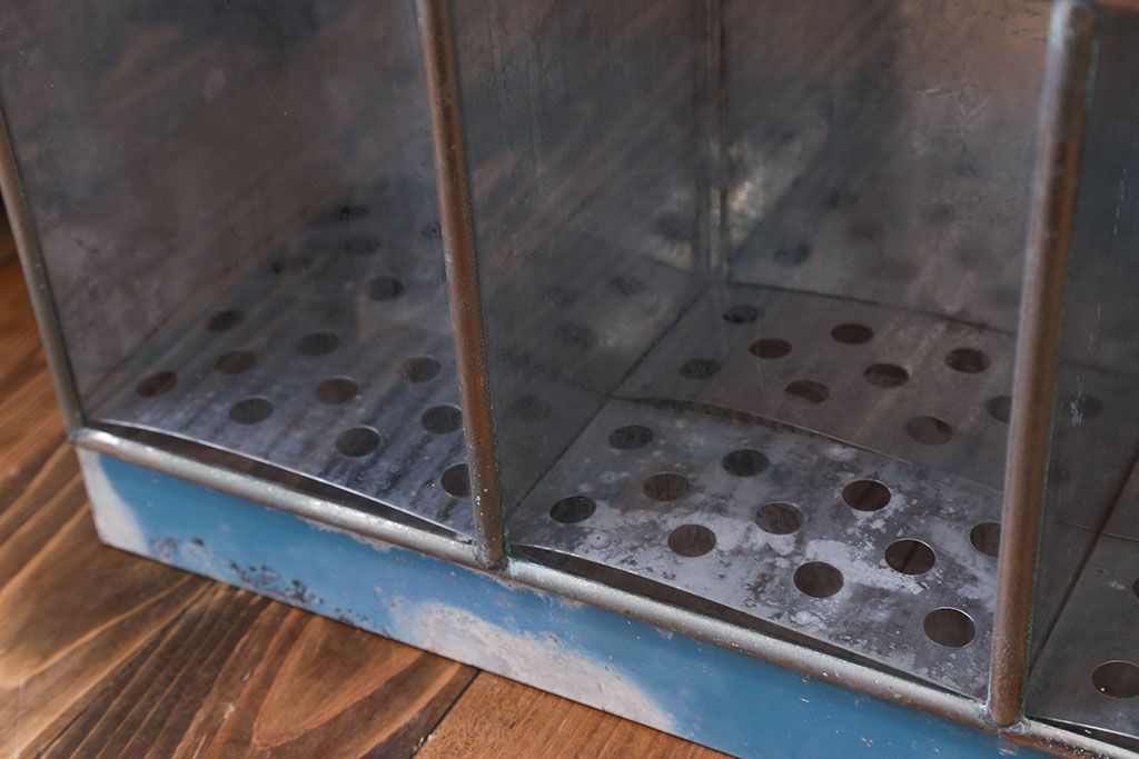 レトロ家具　昭和レトロ　ブリキガラスケース