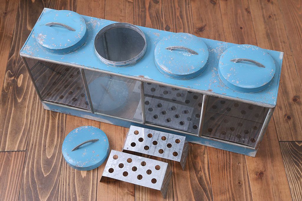 レトロ家具　昭和レトロ　ブリキガラスケース