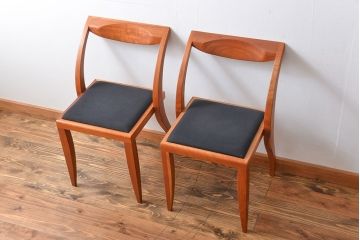 中古　ポラダ(porada)社　アーレキン　ダイニングチェア　2脚セット(定価2脚で約24万円)