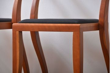 中古　ポラダ(porada)社　アーレキン　ダイニングチェア　2脚セット(定価2脚で約24万円)