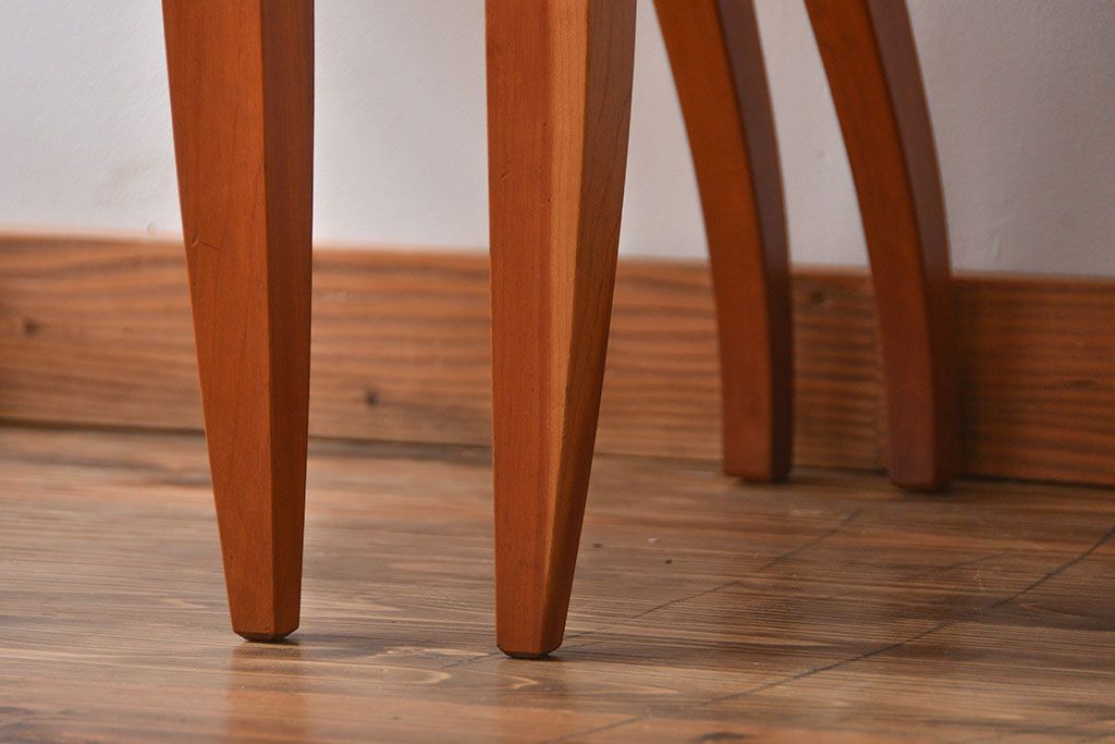 中古　ポラダ(porada)社　アーレキン　ダイニングチェア　2脚セット(定価2脚で約24万円)