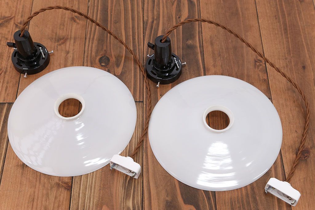 昭和レトロ　平笠照明2個セット(1)