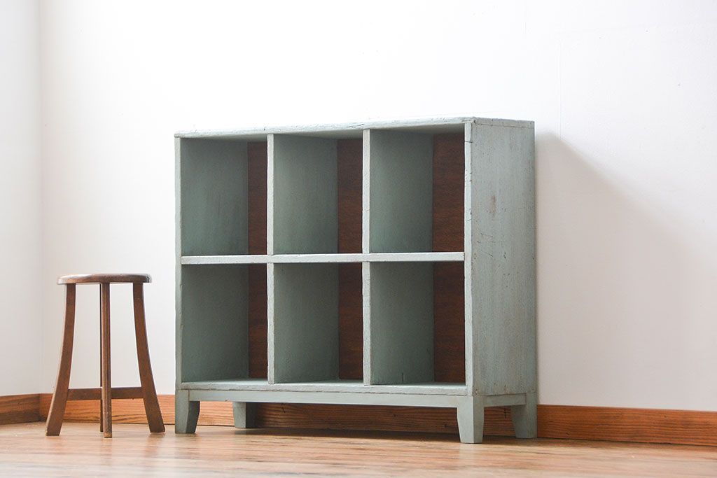 アンティーク家具　 アンティークペイント　小さなマス目棚(1)