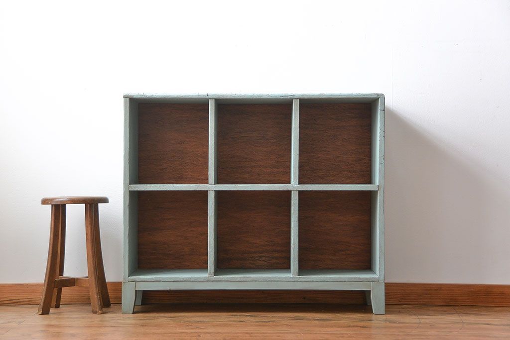 アンティーク家具　 アンティークペイント　小さなマス目棚(1)