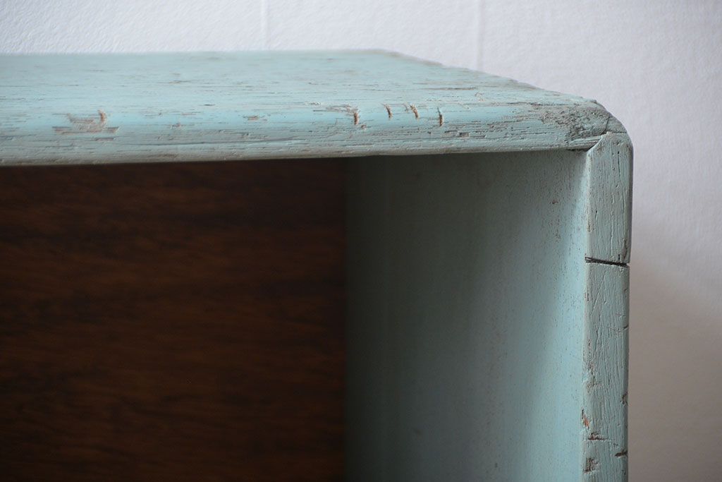 アンティーク家具　 アンティークペイント　小さなマス目棚(1)