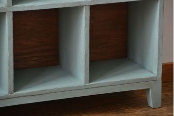 アンティーク家具　 アンティークペイント　小さなマス目棚(1)