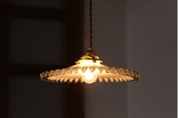 イギリスアンティーク　かわいいフリルシェード照明(4)