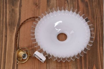 イギリスアンティーク　かわいいフリルシェード照明(4)