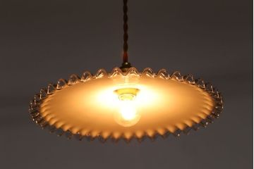 イギリスアンティーク　かわいいフリルシェード照明(5)