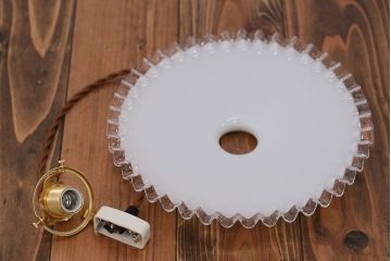 イギリスアンティーク　かわいいフリルシェード照明(5)