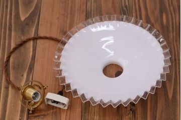 イギリスアンティーク　かわいいフリルシェード照明(6)