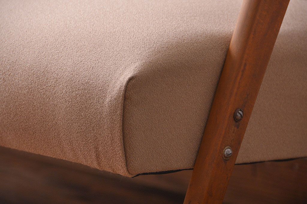 アンティーク家具　シンプルな2.5人掛けソファ