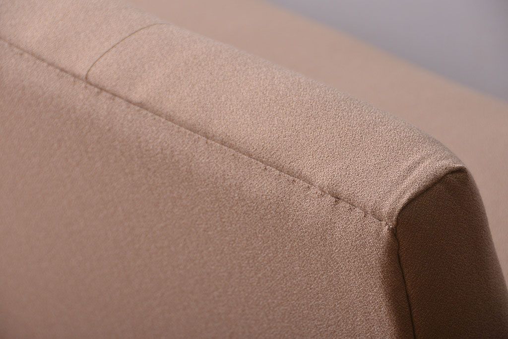 アンティーク家具　シンプルな2.5人掛けソファ